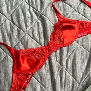 Never worn Lounge silky bra
